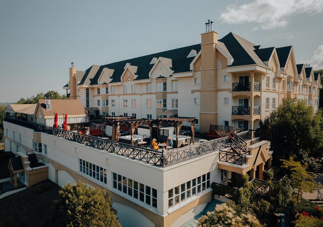 Hotel Chateau Bromont Esterno foto