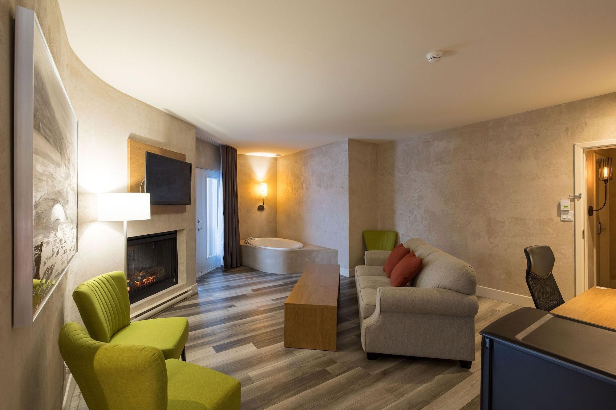 Hotel Chateau Bromont Esterno foto