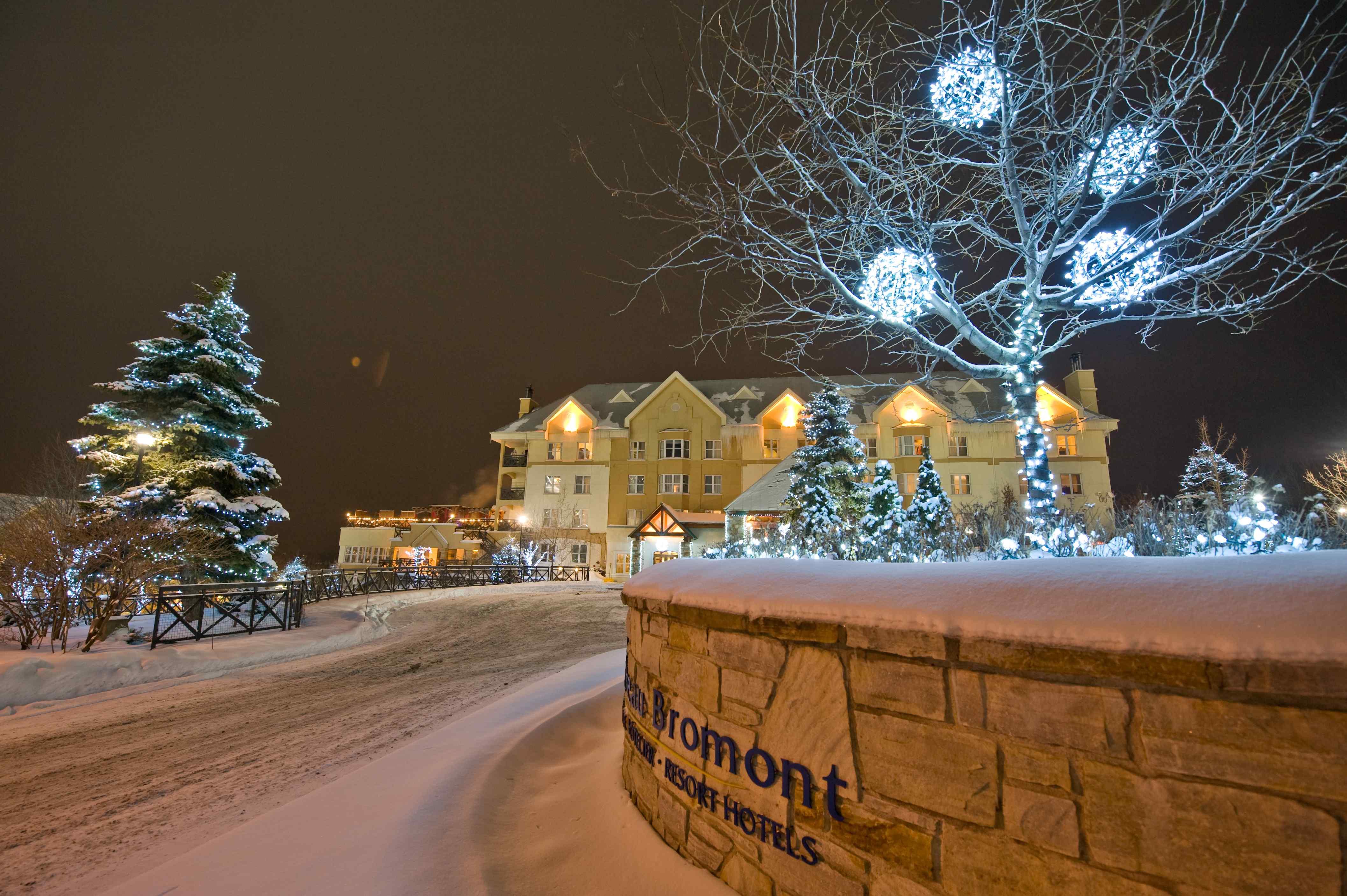 Hotel Chateau Bromont Esterno foto
